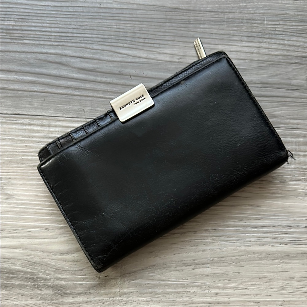 Free ✨ Kenneth Cole Black Leather Wallet